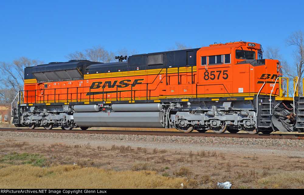 BNSF 8575